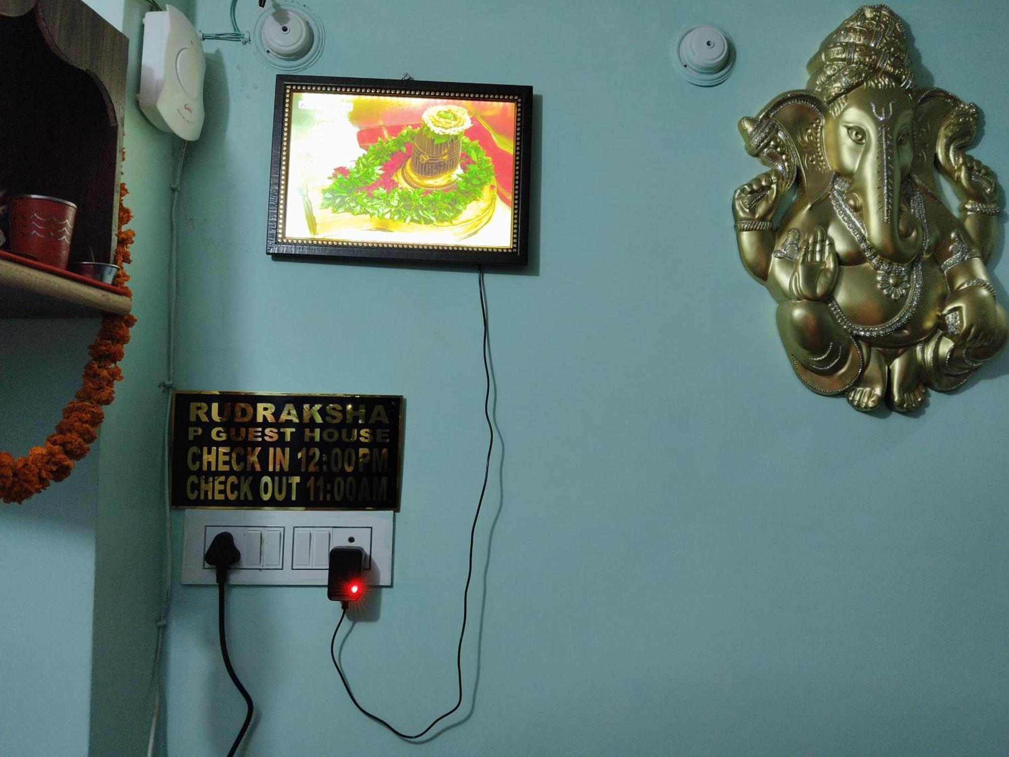 Hotel Rudraksha Varanasi Esterno foto